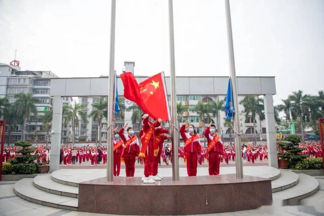 胳膊出现疹子水泡痒疼等现象要重视,可能是这四点没做好!