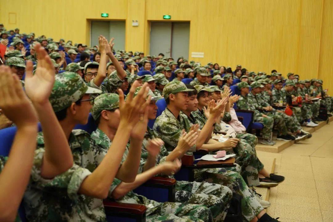 上海两会｜市长龚正：上海将继续加大经济总量，大力发展新质生产力